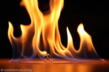 Where’s The Fire? Most Wedding Guests Missed This! (Wedding cake photo tip)
